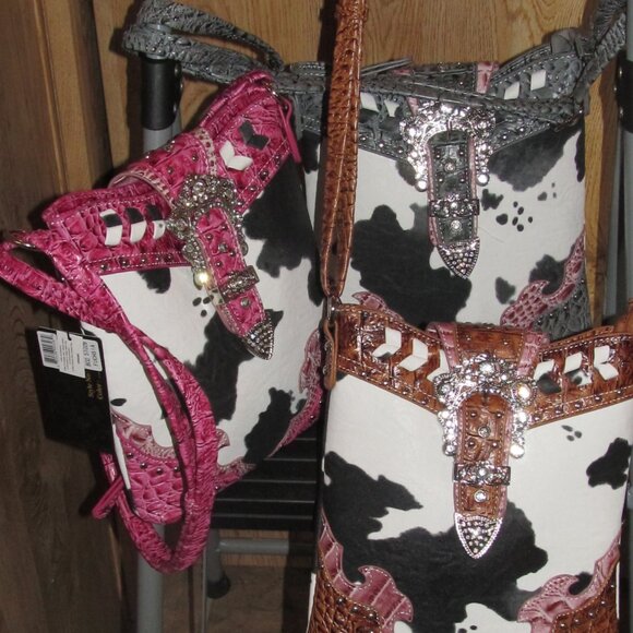 Cowgirl Trendy Conceal Carry Box of 22 purses Wholesale- my cost